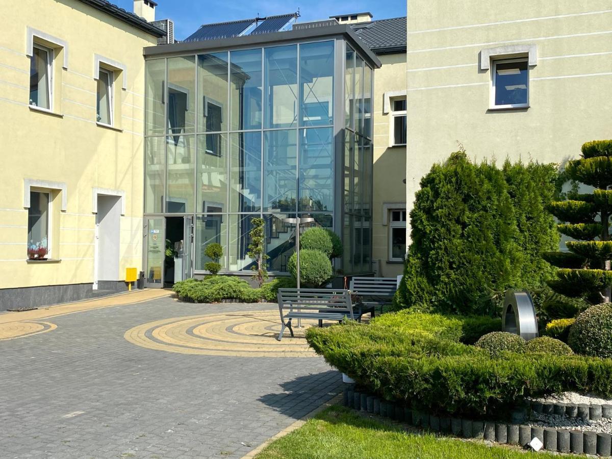 Apartamenty I Pokoje „Pod Jedynka” Konstantynów Łódzki Exterior foto