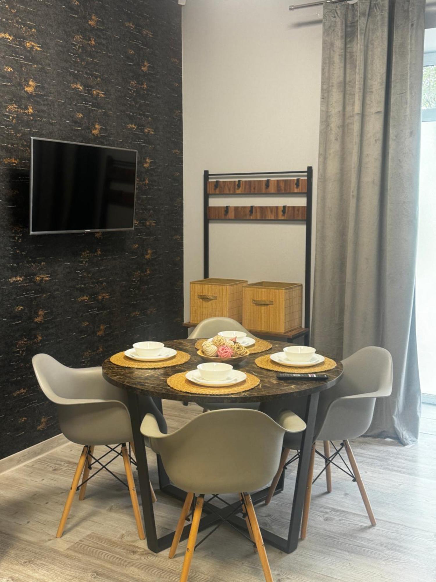 Apartamenty I Pokoje „Pod Jedynka” Konstantynów Łódzki Exterior foto